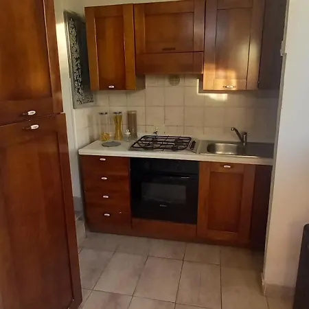 Apartamento Flower House Civitavecchia