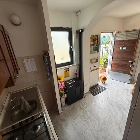 Flower House Apartamento Civitavecchia